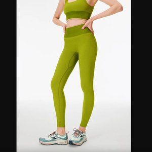 - Outdoor Voices SeamlessRib 7/8 Legging